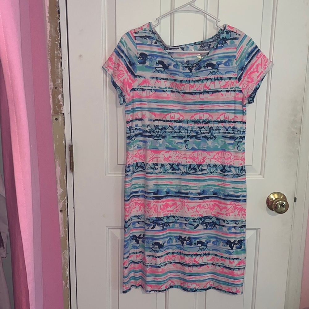Lilly Pulitzer t shirt dress size M